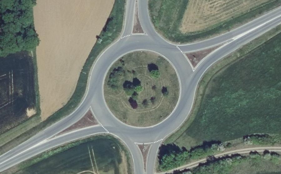 Vue aérienne du Rond-point anonyme n°14173470