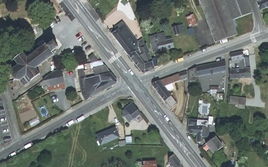 Vue aérienne du Rond-point anonyme n°1419474210