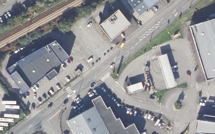 Vue aérienne du Rond-point anonyme n°1421136695