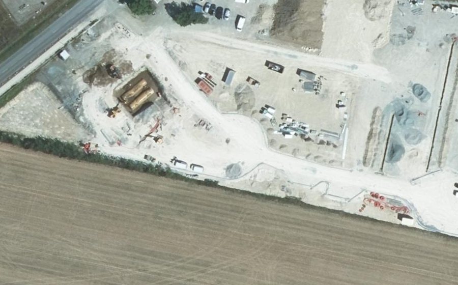 Vue aérienne du Rond-point anonyme n°1422302302