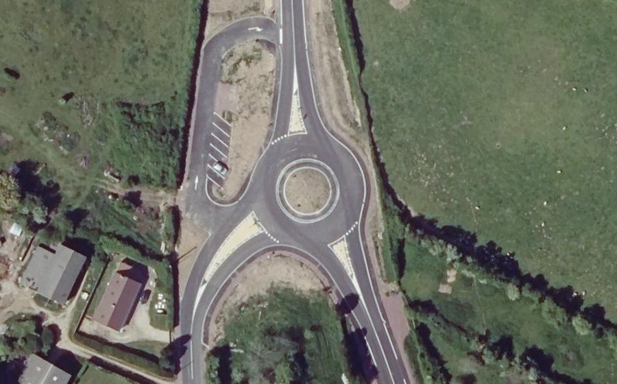 Vue aérienne du Rond-point anonyme n°1423012201