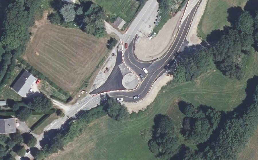 Vue aérienne du Rond-point anonyme n°1425370531