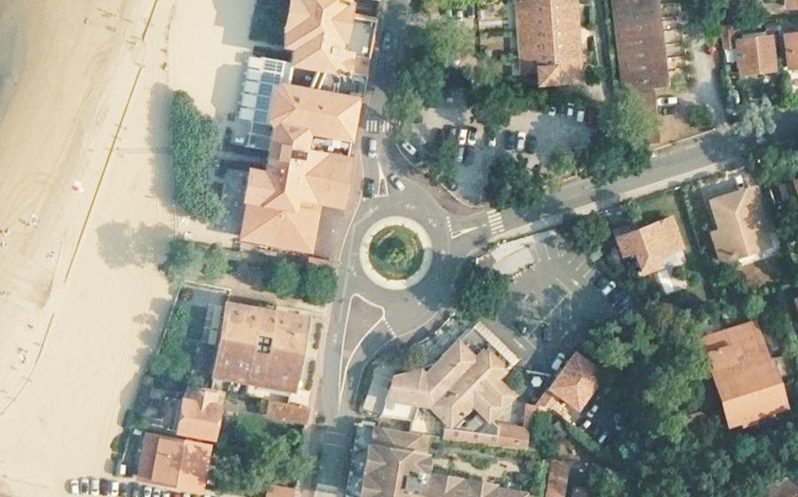 Vue aérienne du Rond-Point Édouard VII