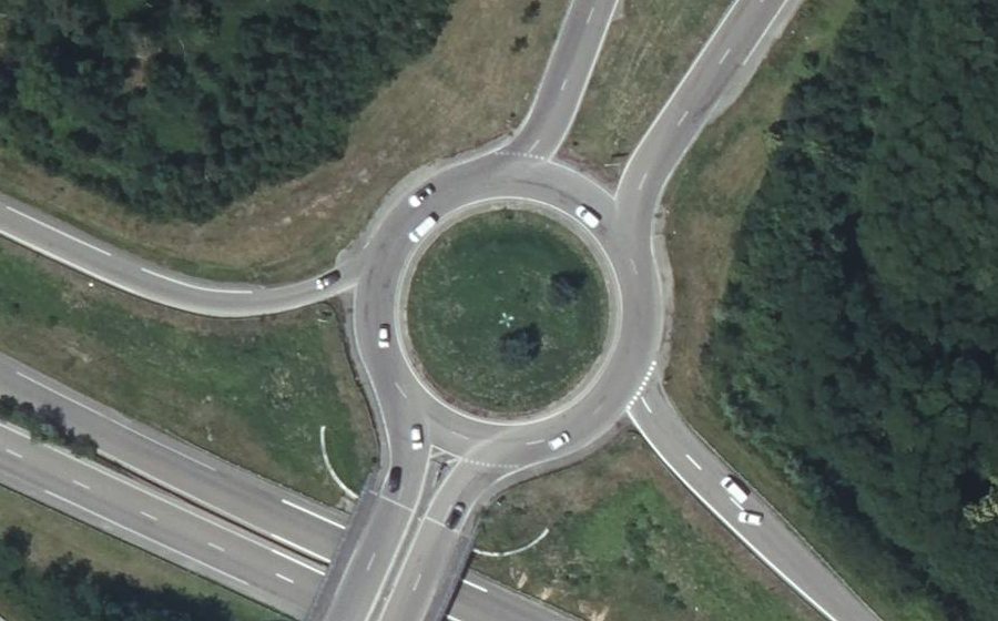 Vue aérienne du Rond-point anonyme n°14260632