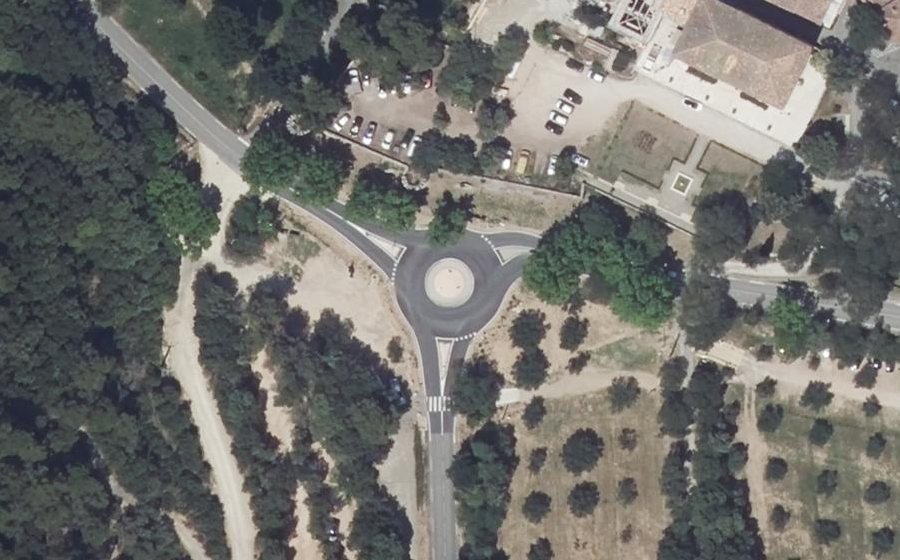 Vue aérienne du Rond-point anonyme n°1426375122