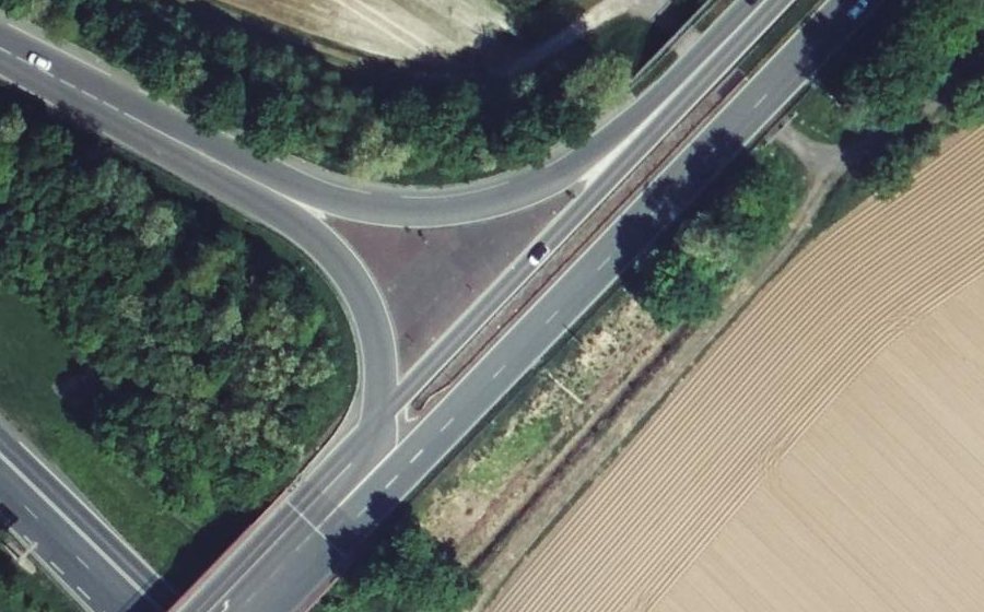 Vue aérienne du Rond-point anonyme n°1427058133