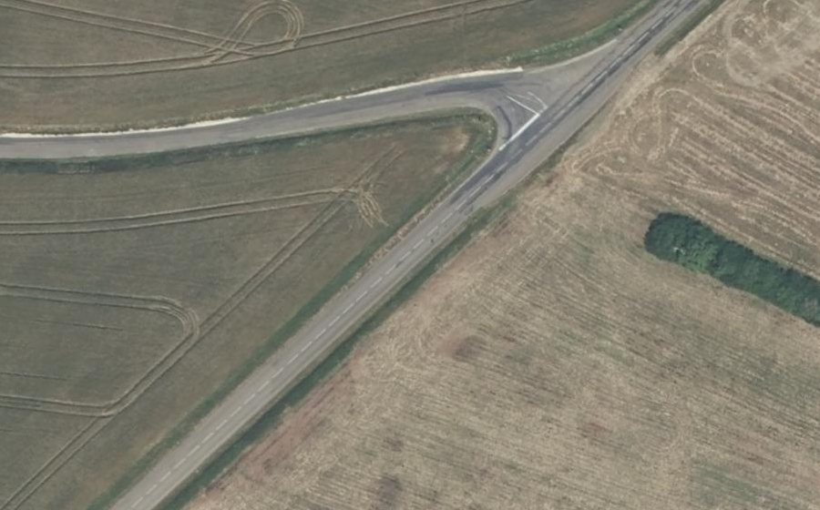 Vue aérienne du Rond-point anonyme n°1427080489