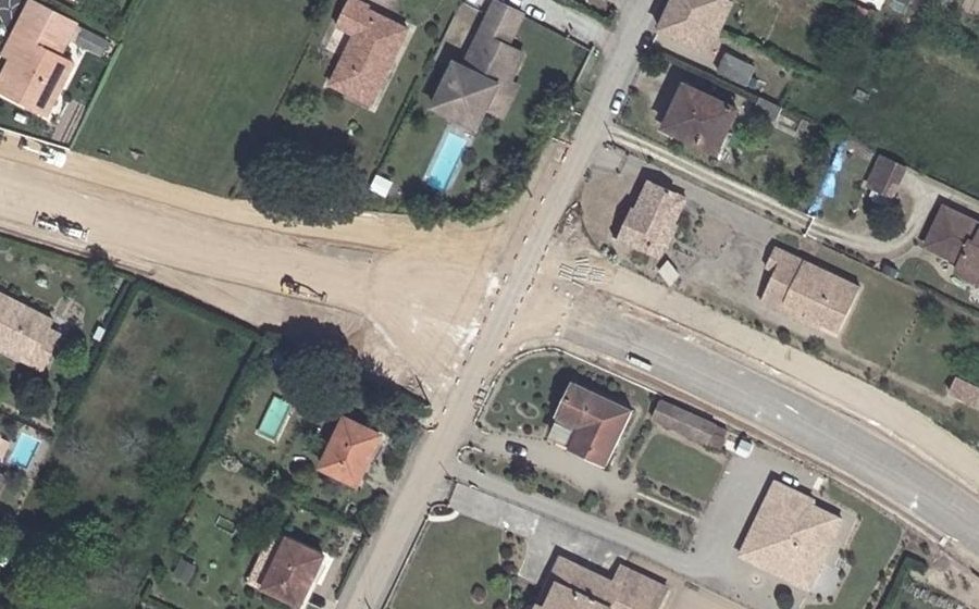 Vue aérienne du Rond-point anonyme n°1429035914