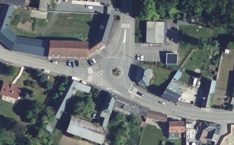 Vue aérienne du Rond-Point de la Place de Lesdain