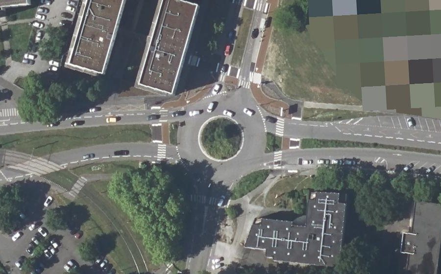 Vue aérienne du Rond-point anonyme n°143972551