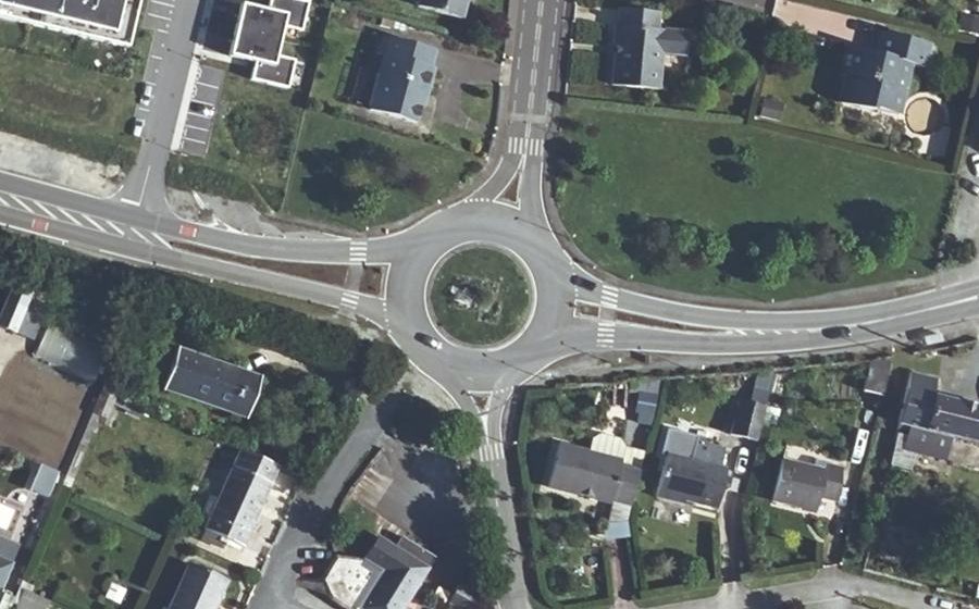 Vue aérienne du Rond-point anonyme n°144221304