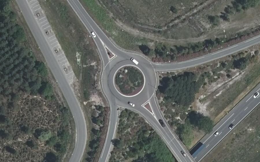 Vue aérienne du Rond-point anonyme n°144334586