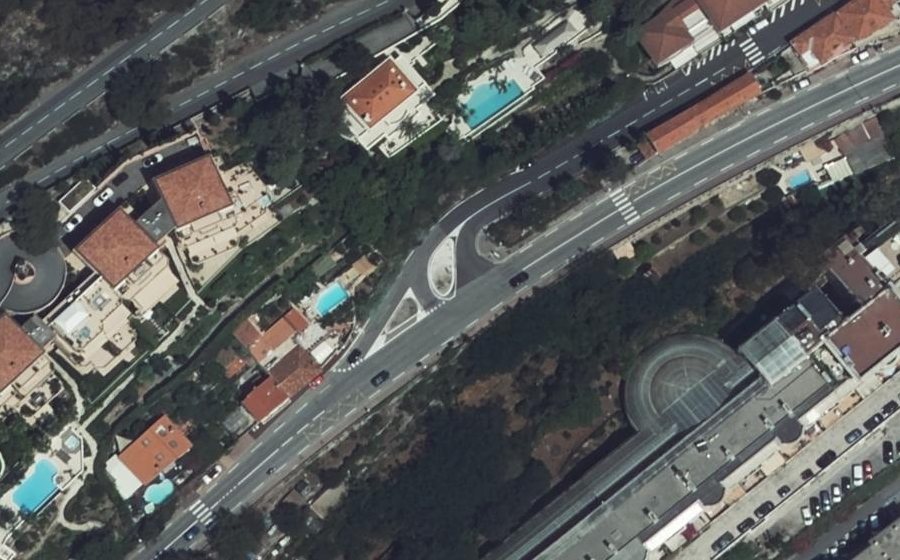 Vue aérienne du Rond-point anonyme n°1443655977