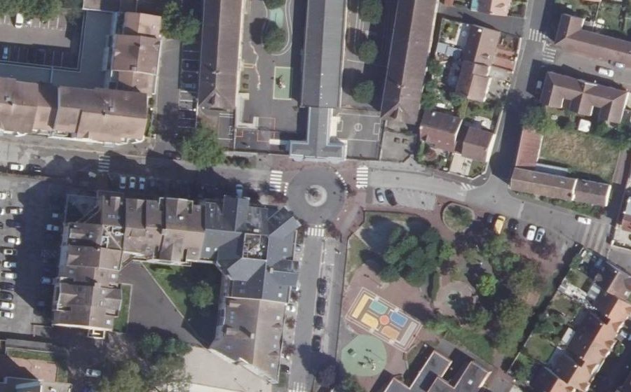 Vue aérienne du Place Gaston Messence