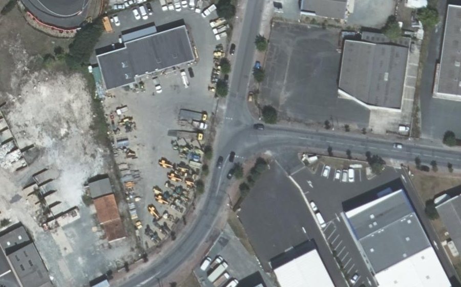 Vue aérienne du Rond-point anonyme n°1446896094