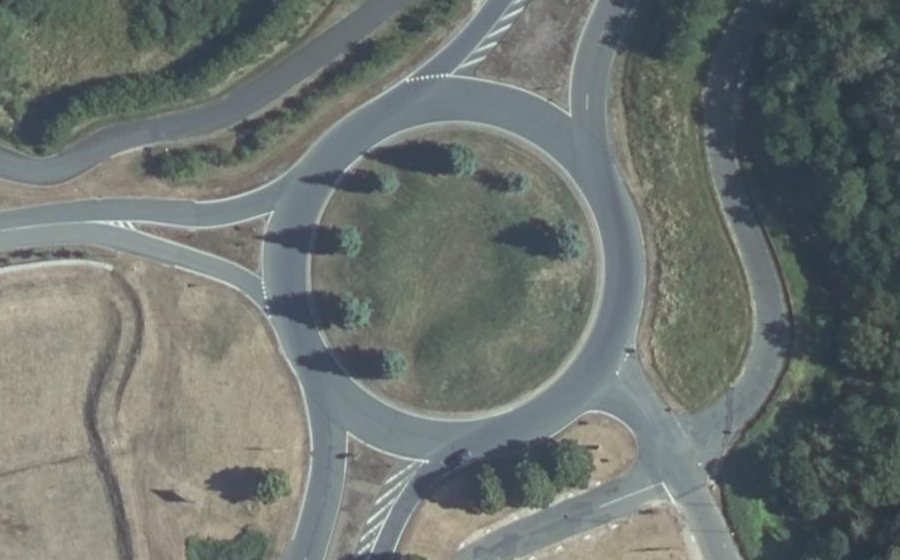 Vue aérienne du Rond-point anonyme n°14488411