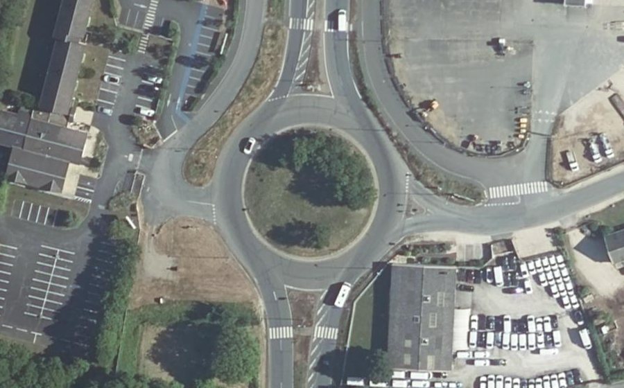 Vue aérienne du Rond-point anonyme n°14488595