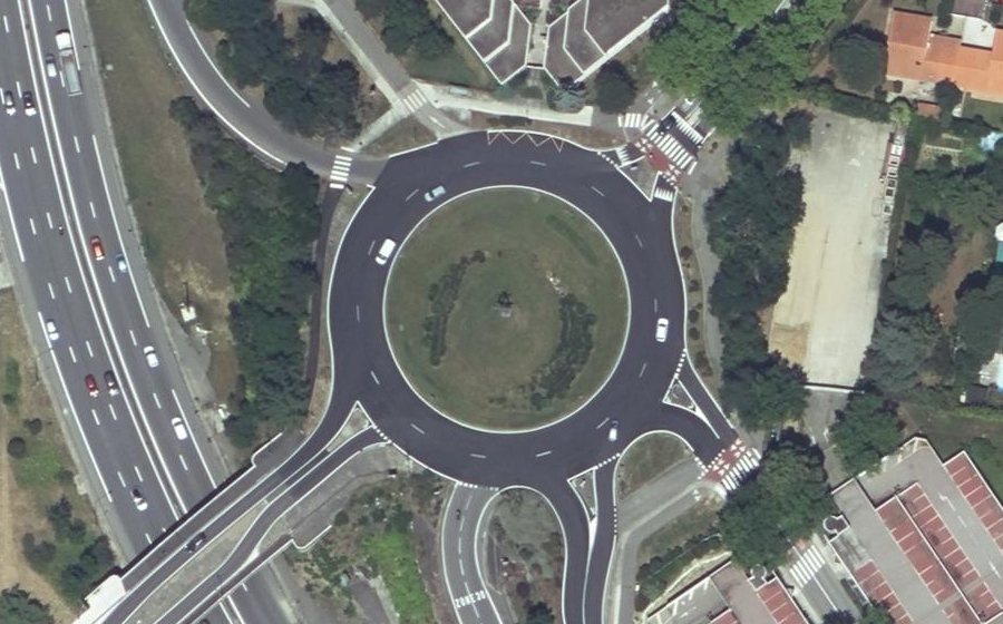 Vue aérienne du Rond-Point Maurice Bellonte