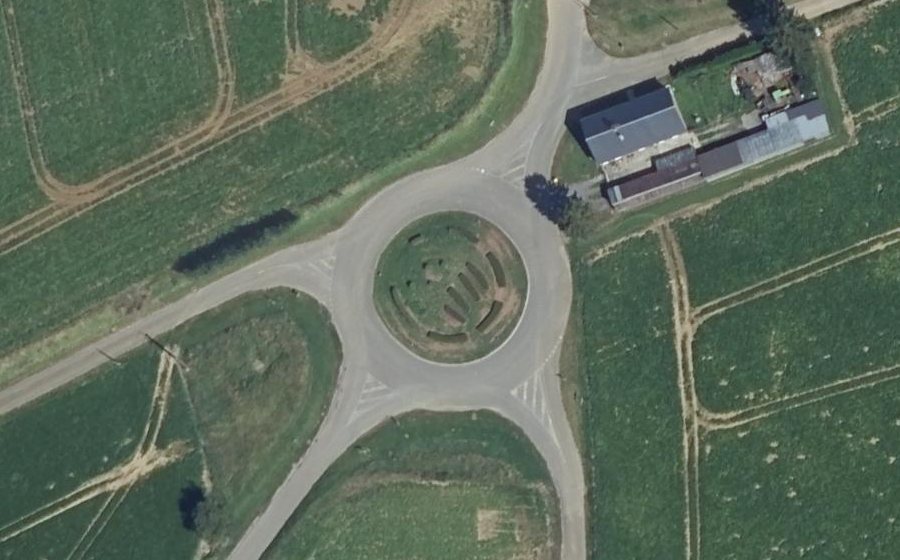 Vue aérienne du Rond-point anonyme n°145412022