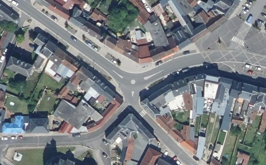 Vue aérienne du Rond-point anonyme n°1457184014