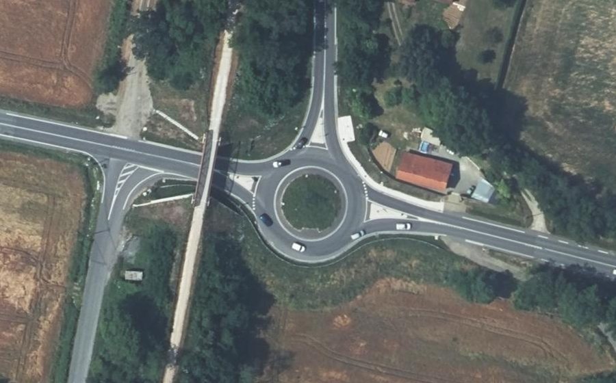 Vue aérienne du Rond-point anonyme n°1457561119