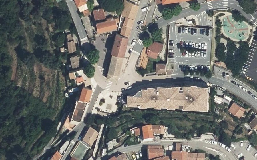 Vue aérienne du Rond-point anonyme n°1458520398