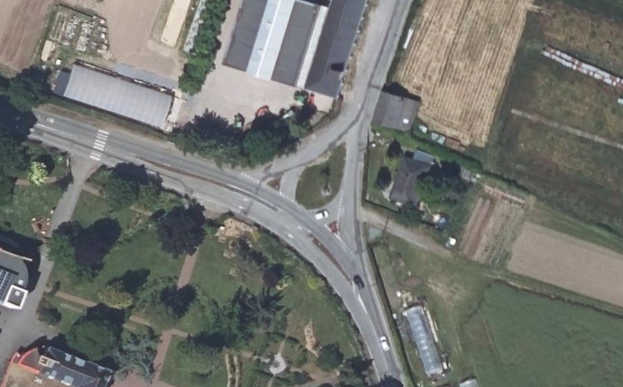 Vue aérienne du Rond-point anonyme n°1463916108