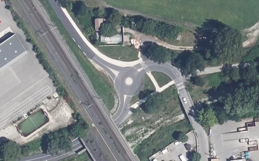 Vue aérienne du Rond-point anonyme n°1463999806