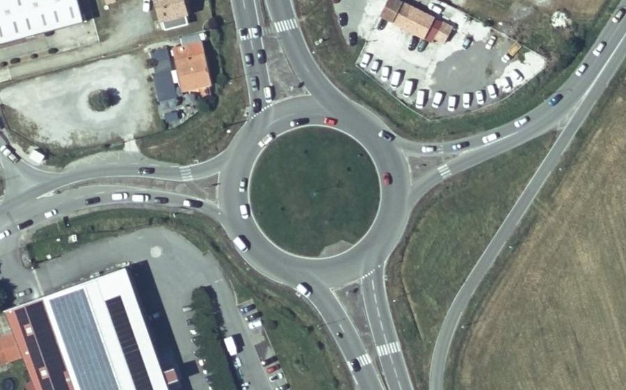 Vue aérienne du Rond-point anonyme n°14686312