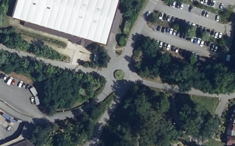 Vue aérienne du Rond-point anonyme n°147001179