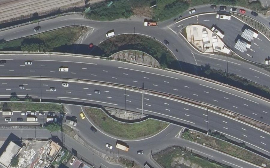Vue aérienne du Rond-point anonyme n°147001895