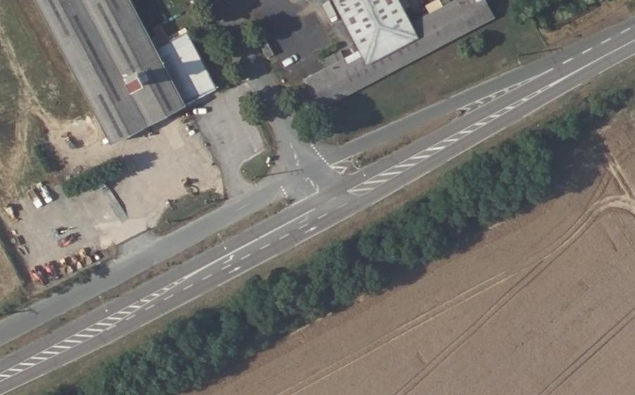 Vue aérienne du Rond-point anonyme n°1470231230
