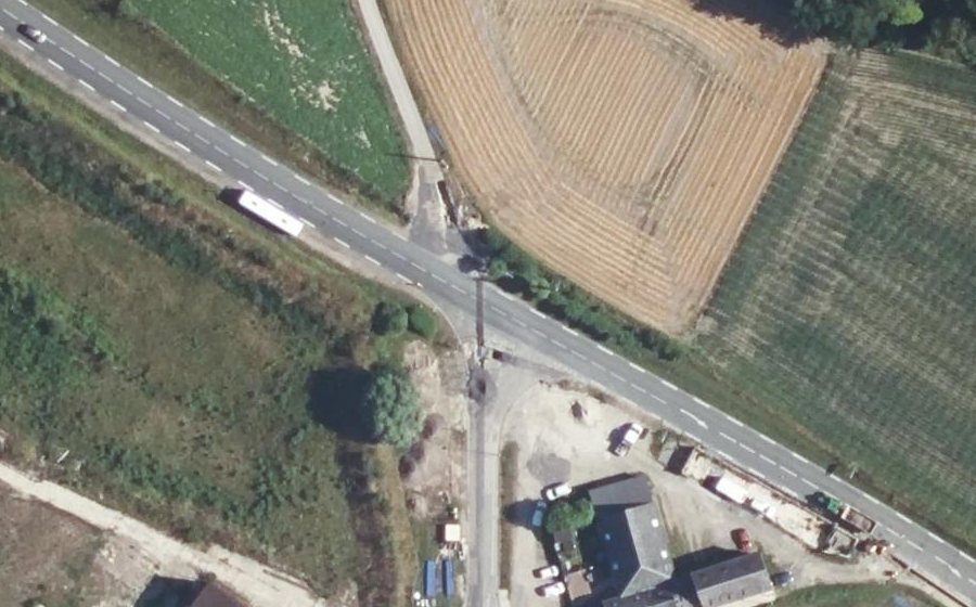 Vue aérienne du Rond-point anonyme n°1470299317