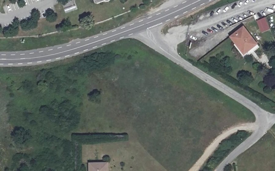 Vue aérienne du Rond-point anonyme n°1481034734
