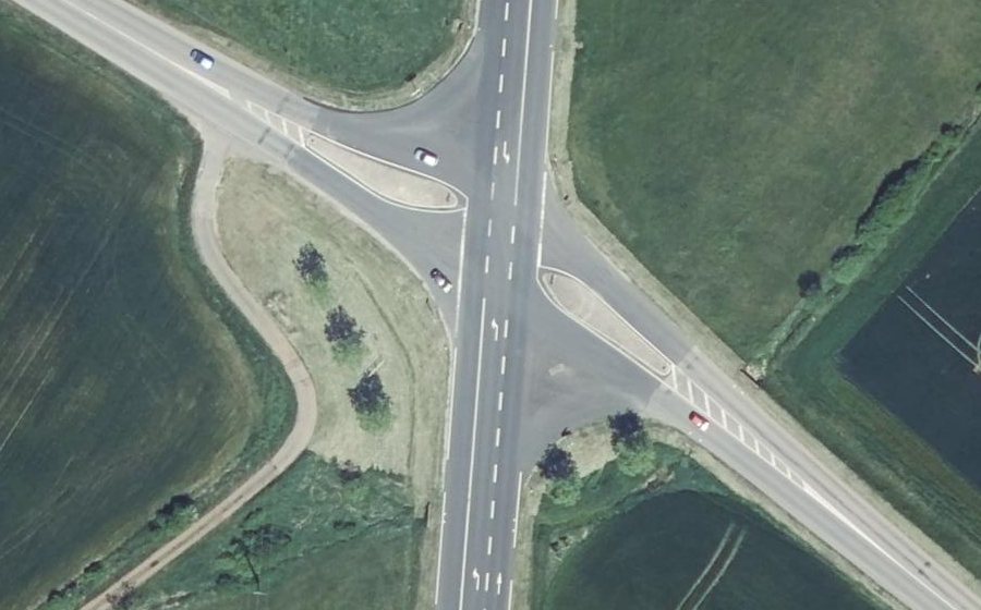 Vue aérienne du Rond-point anonyme n°1481127758