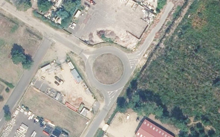 Vue aérienne du Rond-point anonyme n°148511862