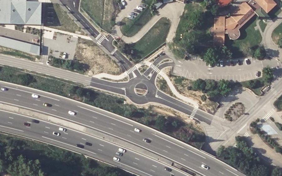 Vue aérienne du Rond-point anonyme n°1485735743