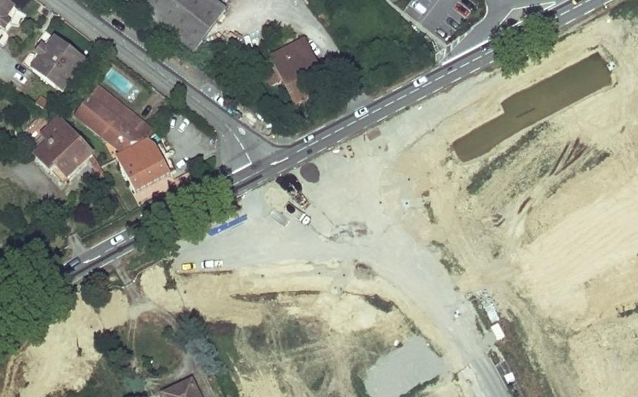 Vue aérienne du Rond-point anonyme n°1488084742