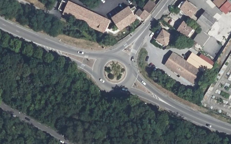 Vue aérienne du Rond-point anonyme n°149101996