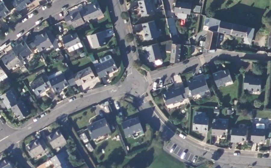 Vue aérienne du Rond-point anonyme n°149428790