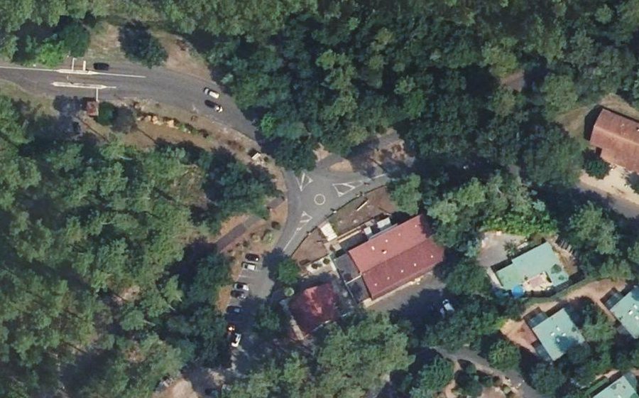 Vue aérienne du Rond-point anonyme n°1497085805
