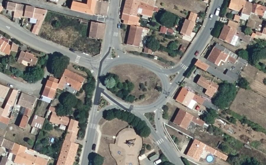 Vue aérienne du Rond-Point de la Croix de Mission