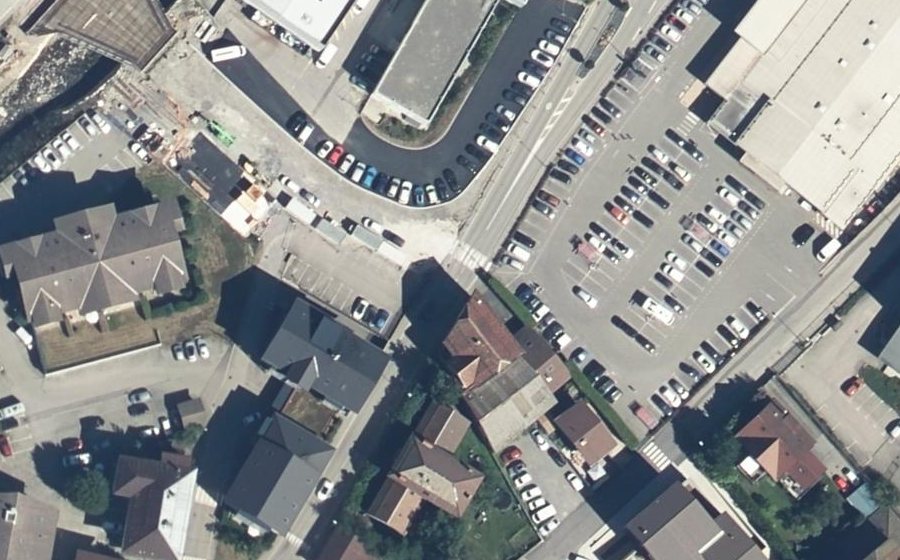 Vue aérienne du Rond-point anonyme n°1498737446