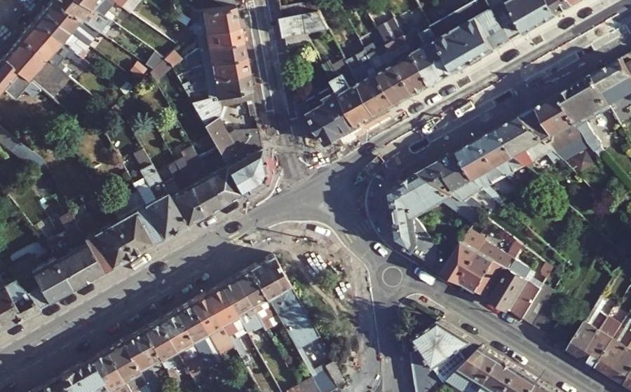 Vue aérienne du Rond-point anonyme n°1499011118