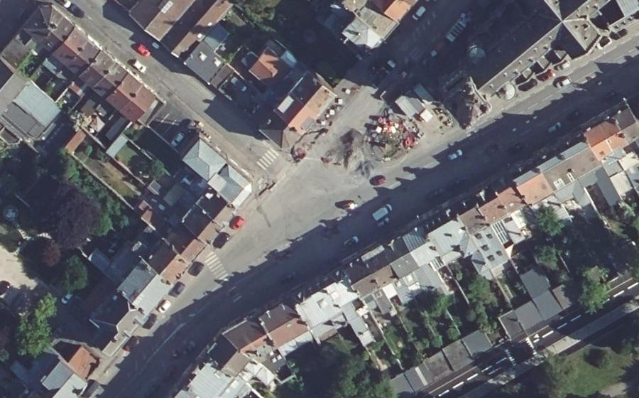 Vue aérienne du Rond-point anonyme n°1499011120