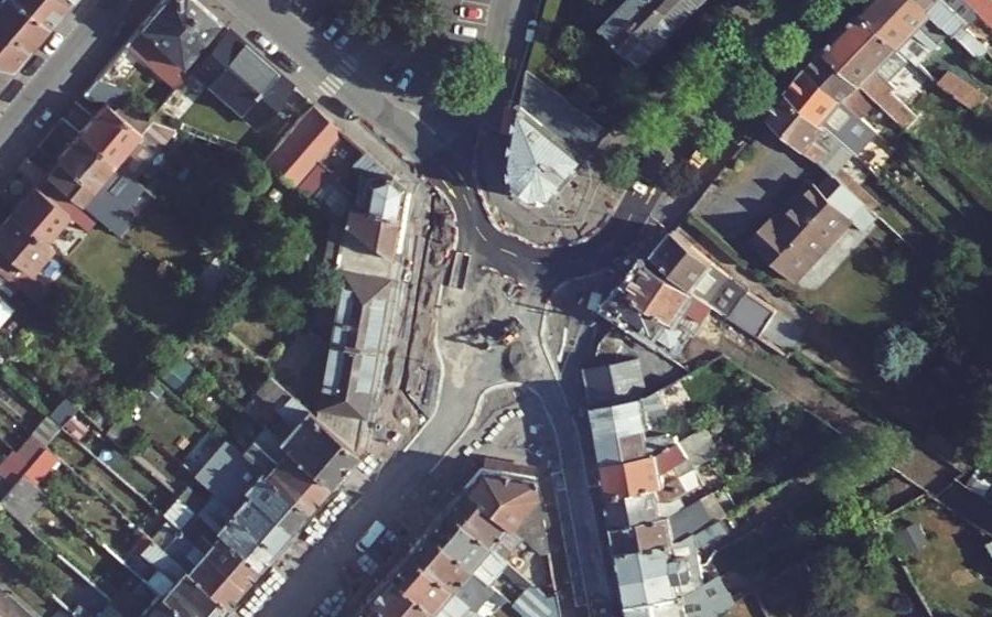 Vue aérienne du Rond-point anonyme n°1499011124