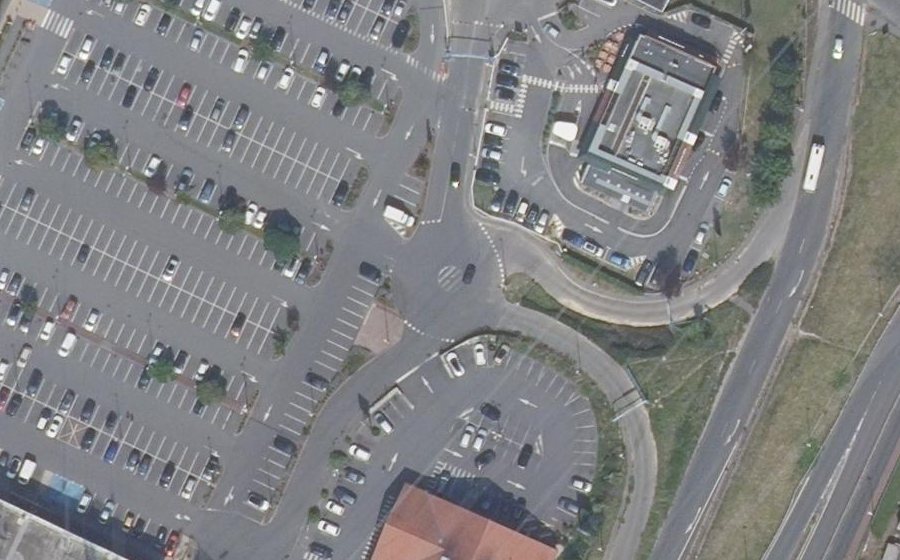 Vue aérienne du Rond-point anonyme n°1499149849