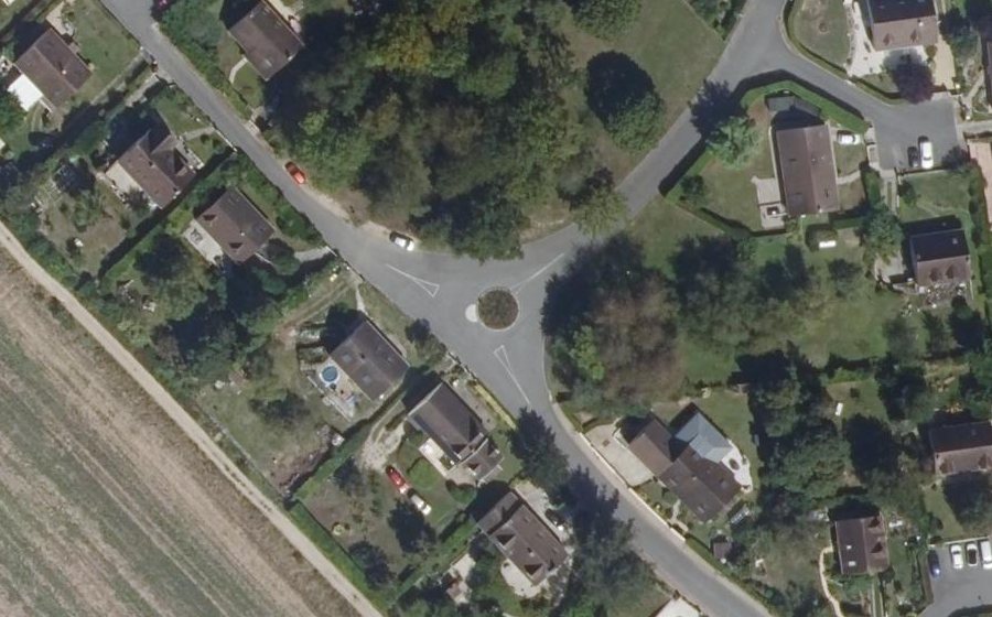 Vue aérienne du Rond-point anonyme n°1499611131