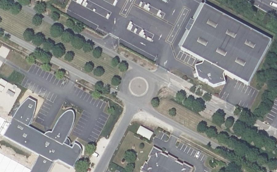 Vue aérienne du Rond-point anonyme n°150066166