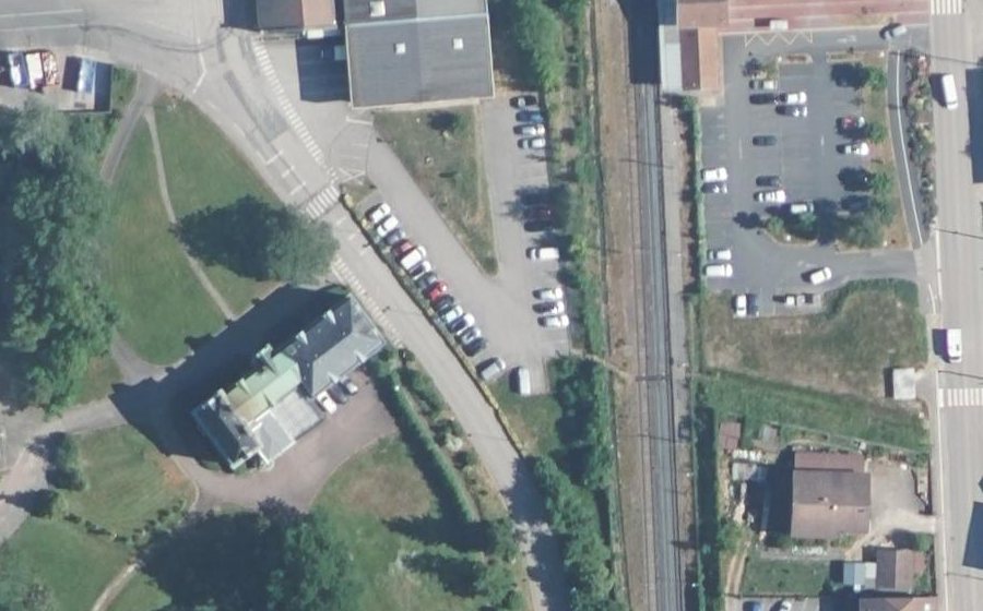 Vue aérienne du Rond-point anonyme n°1500772444